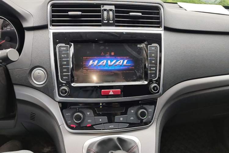 Used Haval M6 2019 1.5T Manual Two-Wheel Drive Elite Version China VI Standard Audio And AC Panel