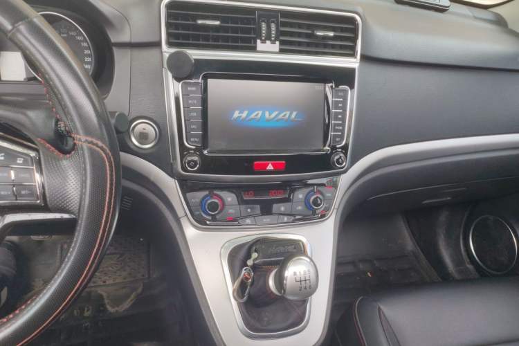 Used Haval M6 2019 1.5T Manual Two-Wheel Drive Elite Version China V Standard Audio And AC Panel