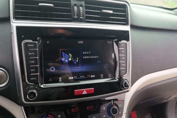 Used Haval M6 2019 1.5T Manual Two-Wheel Drive Elite Version China VI Standard Audio And AC Panel
