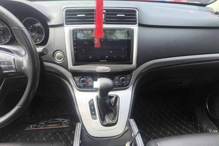 Used Haval M6 2019 1.5T DCT Two-Wheel Drive Value Edition China VI Standard Audio And AC Panel