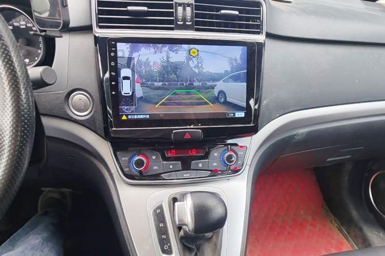 Used Haval M6 2019 1.5T DCT Two-Wheel Drive Value Edition China VI Standard Audio And AC Panel