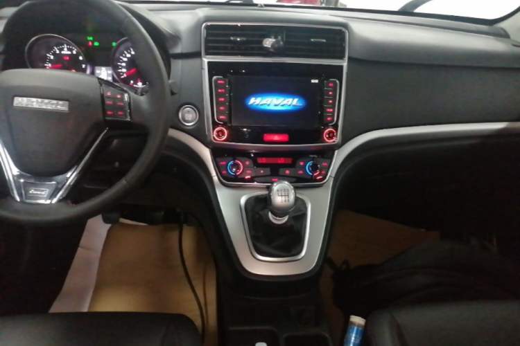 Used Haval M6 2019 1.5T Manual Two-Wheel Drive Elite Version China VI Standard Audio And AC Panel