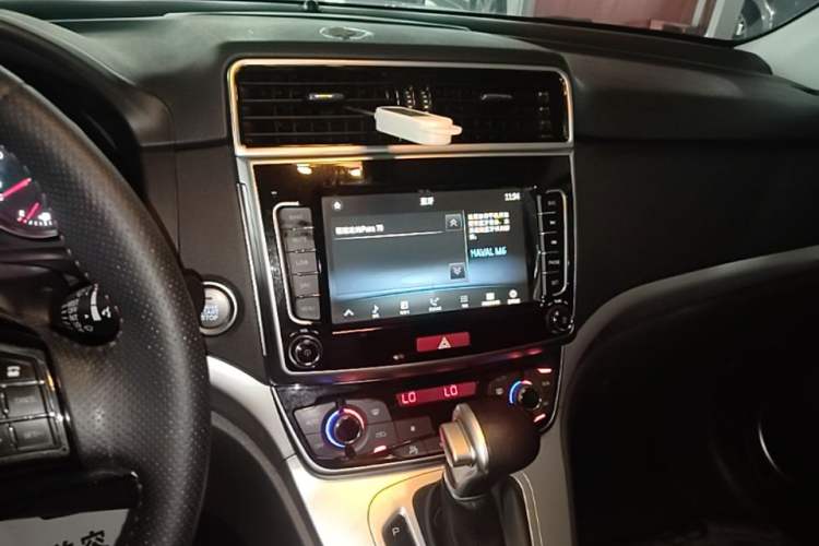 Used Haval M6 2019 1.5T DCT Two-Wheel Drive Elite Version China VI Standard Audio And AC Panel