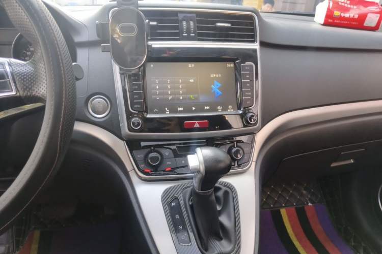 Used Haval M6 2019 1.5T DCT Two-Wheel Drive Value Edition China VI Standard Audio And AC Panel