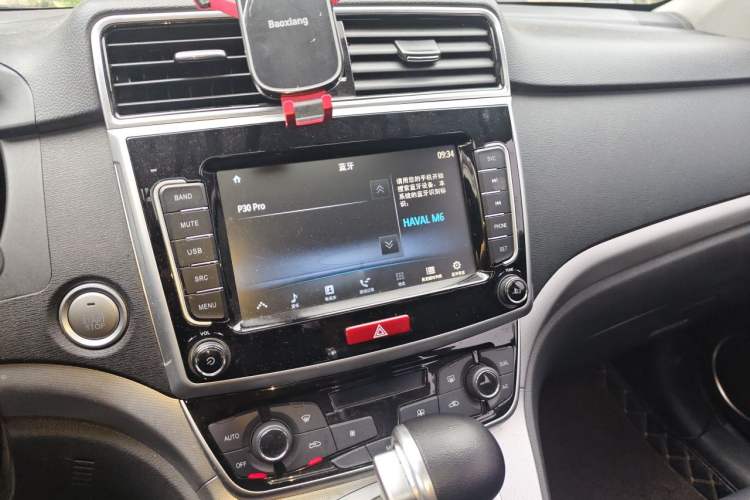 Used Haval M6 2019 1.5T DCT Two-Wheel Drive Elite Version China V Standard Audio And AC Panel