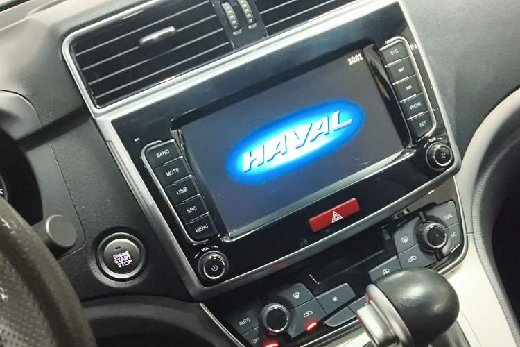 Used Haval M6 2019 1.5T DCT Two-Wheel Drive Value Edition China VI Standard Audio And AC Panel