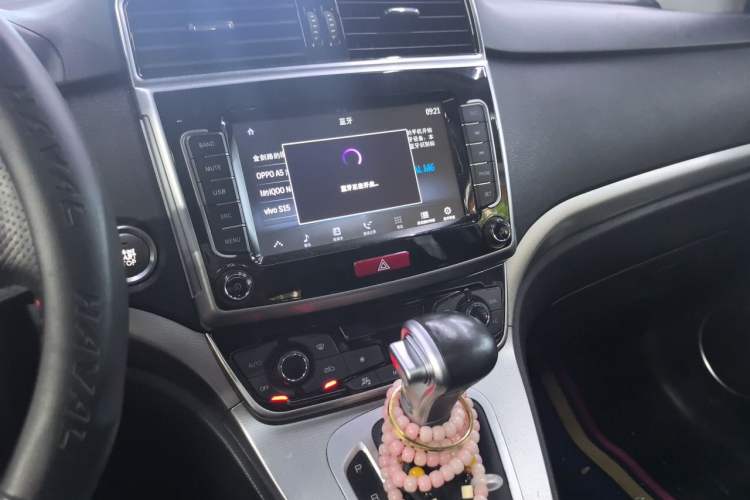 Used Haval M6 2019 1.5T DCT Two-Wheel Drive Elite Version China VI Standard Audio And AC Panel