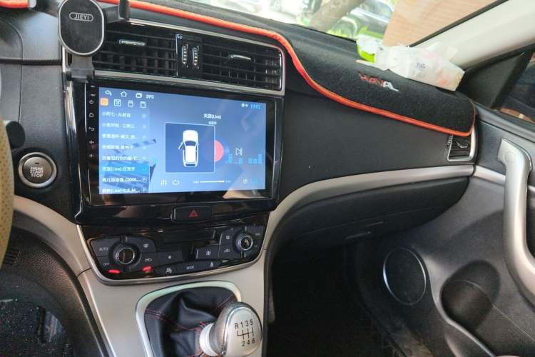 Used Haval M6 2019 1.5T Manual Two-Wheel Drive Elite Version China VI Standard Audio And AC Panel