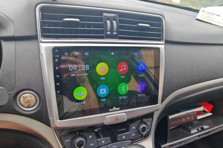 Used Haval M6 2019 1.5T DCT Two-Wheel Drive Value Edition China VI Standard Audio And AC Panel