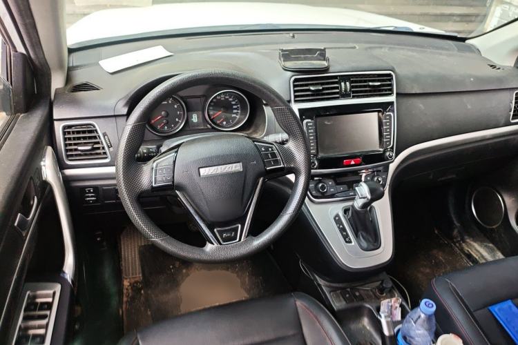 Used Haval M6 2019 1.5T DCT Two-Wheel Drive Value Edition China VI Standard Center Console