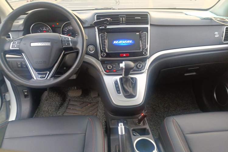 Used Haval M6 2019 1.5T DCT Two-Wheel Drive Value Edition China VI Standard Center Console