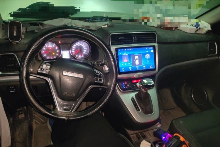 Used Haval M6 2019 1.5T DCT Two-Wheel Drive Value Edition China VI Standard Center Console