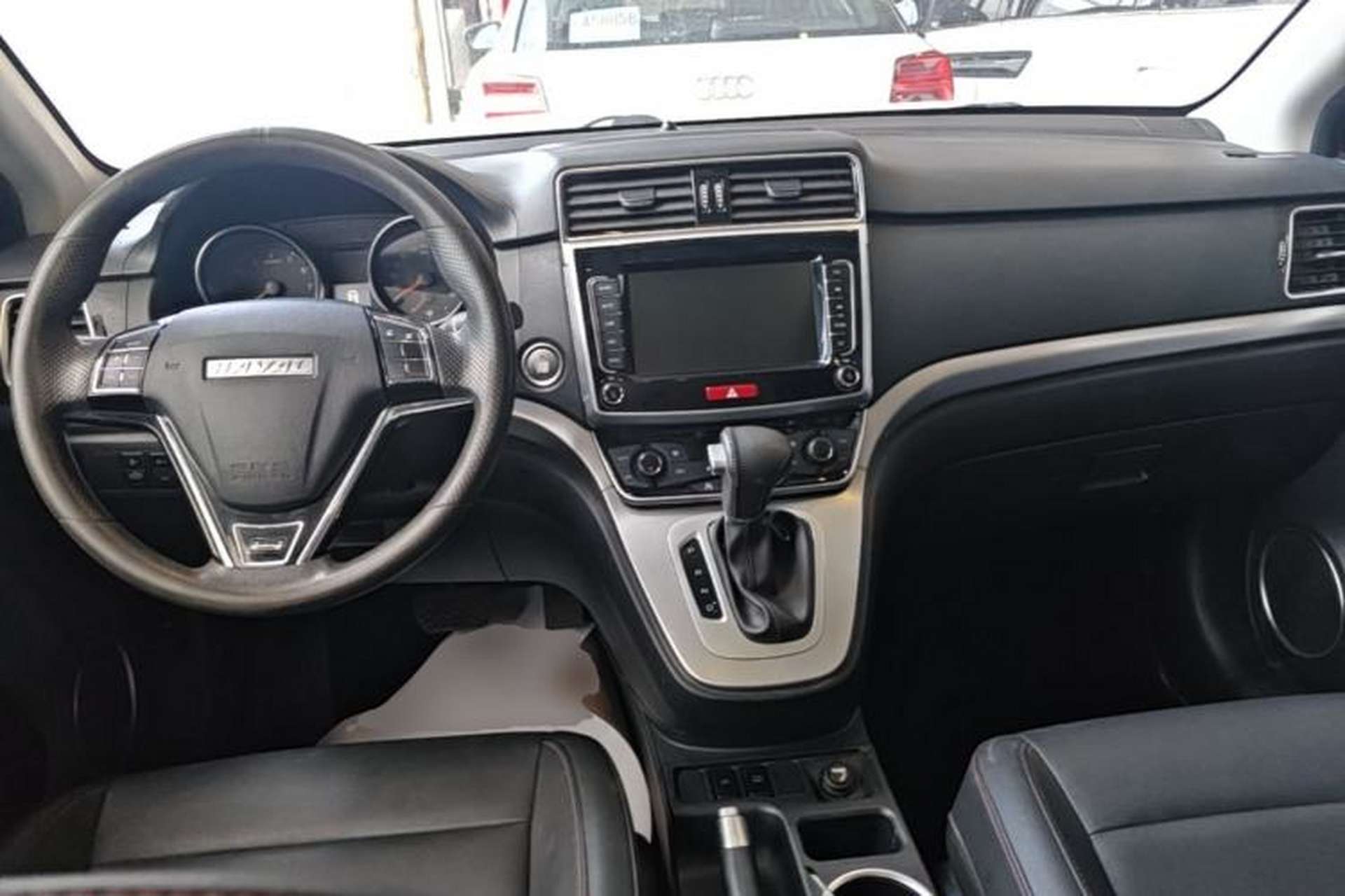 Used Haval M6 2019 1.5T DCT Two-Wheel Drive Value Edition China VI Standard Center Console