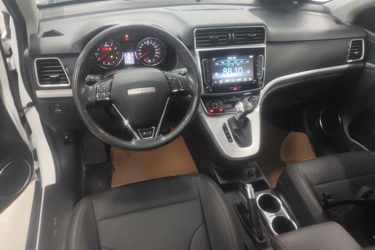 Used Haval M6 2019 1.5T DCT Two-Wheel Drive Value Edition China VI Standard Center Console