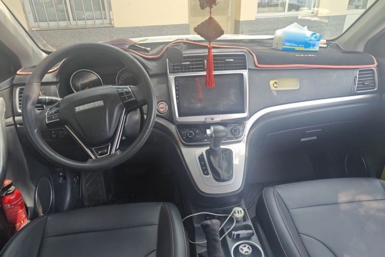Used Haval M6 2019 1.5T DCT Two-Wheel Drive Value Edition China VI Standard Center Console