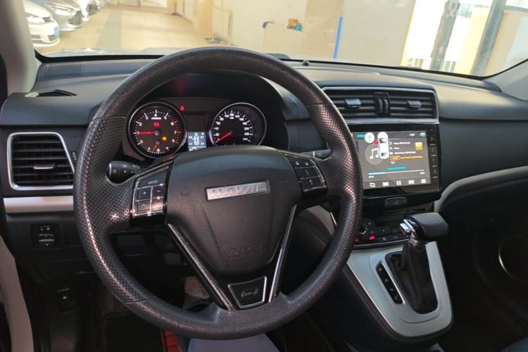 Used Haval M6 2019 1.5T DCT Two-Wheel Drive Value Edition China VI Standard Center Console