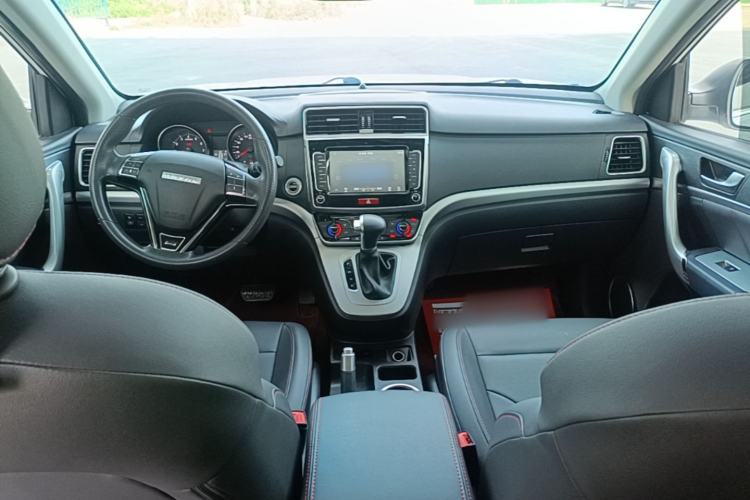 Used Haval M6 2019 1.5T DCT Two-Wheel Drive Value Edition China VI Standard Center Console
