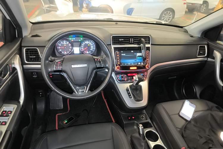 Used Haval M6 2019 1.5T DCT Two-Wheel Drive Value Edition China VI Standard Center Console