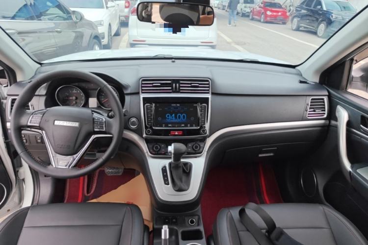 Used Haval M6 2019 1.5T DCT Two-Wheel Drive Elite Version China VI Standard Center Console