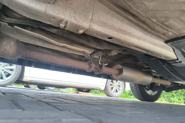 Used Haval M6 2019 1.5T DCT Two-Wheel Drive Elite Version China VI Standard Chassis Front Left