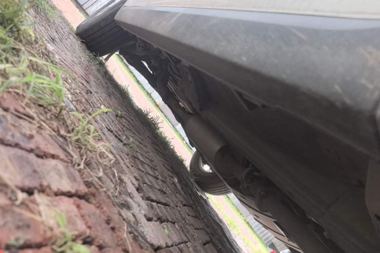 Used Haval M6 2019 1.5T Manual Two-Wheel Drive Elite Version China VI Standard Chassis Front Right