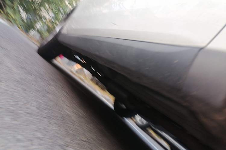 Used Haval M6 2019 1.5T Manual Two-Wheel Drive Urban Version China VI Standard Chassis Front Right