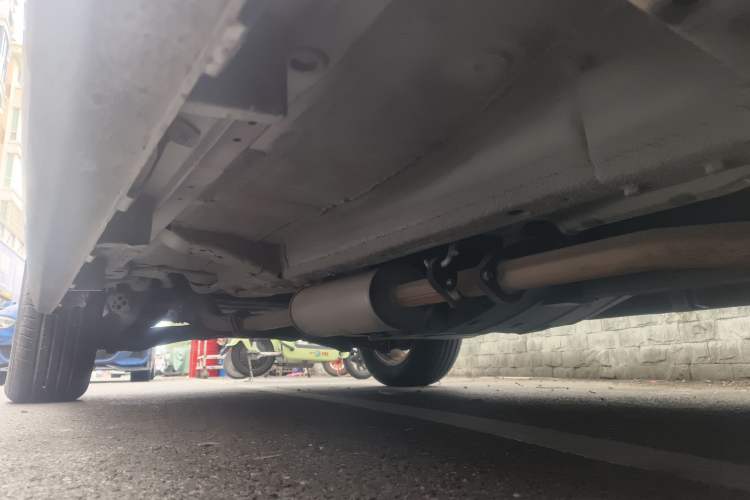 Used Haval M6 2019 1.5T DCT Two-Wheel Drive Elite Version China VI Standard Chassis Front Right