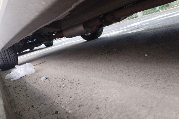 Used Haval M6 2019 1.5T Manual Two-Wheel Drive Urban Version China VI Standard Chassis Front Right