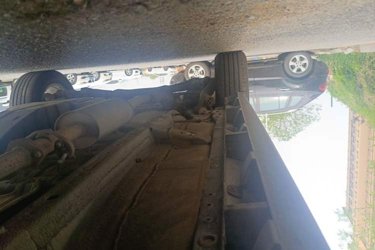 Used Haval M6 2019 1.5T Manual Two-Wheel Drive Urban Version China VI Standard Chassis Front Right
