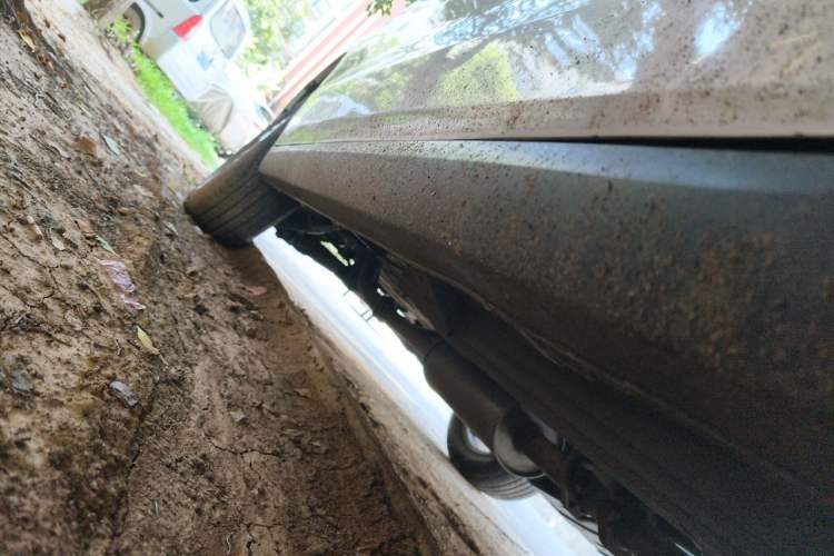 Used Haval M6 2019 1.5T Manual Two-Wheel Drive Elite Version China VI Standard Chassis Front Right