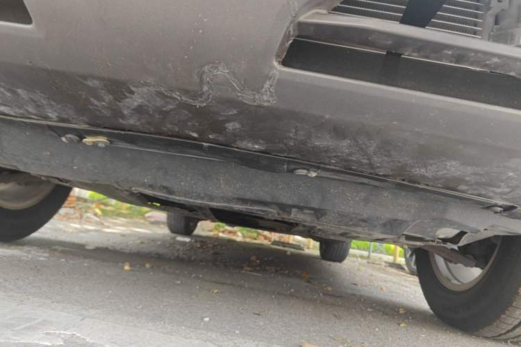 Used Haval M6 2019 1.5T Manual Two-Wheel Drive Urban Version China VI Standard Chassis Front