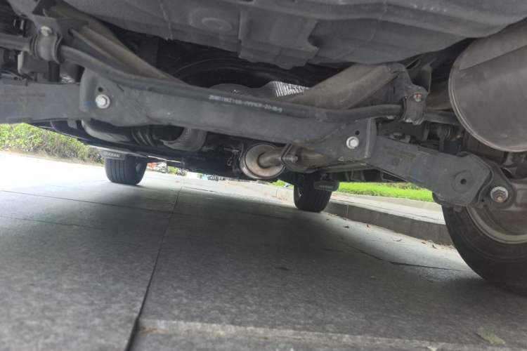 Used Haval M6 2019 1.5T DCT Two-Wheel Drive Value Edition China VI Standard Chassis Rear