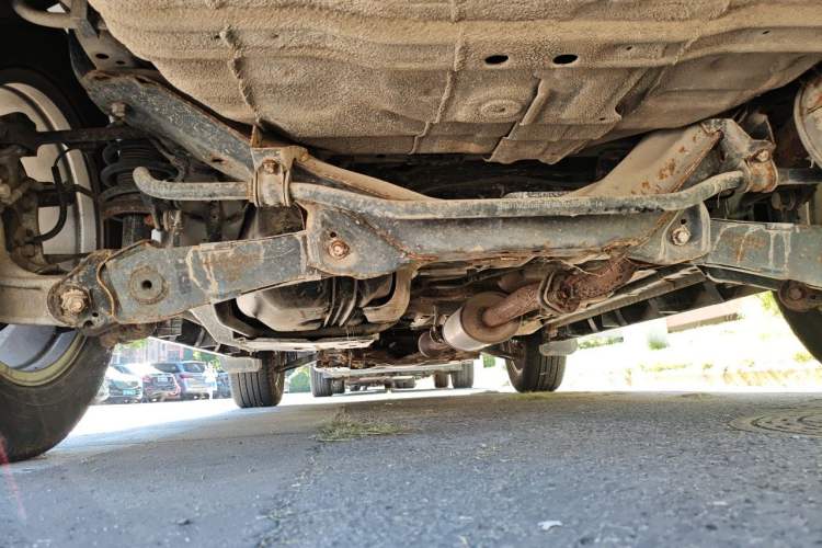 Used Haval M6 2019 1.5T DCT Two-Wheel Drive Elite Version China VI Standard Chassis Rear