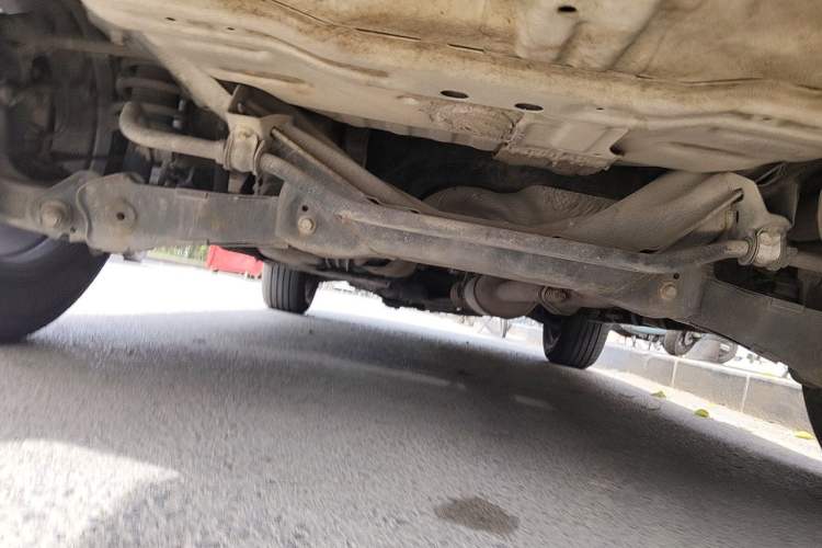 Used Haval M6 2019 1.5T DCT Two-Wheel Drive Elite Version China VI Standard Chassis Rear