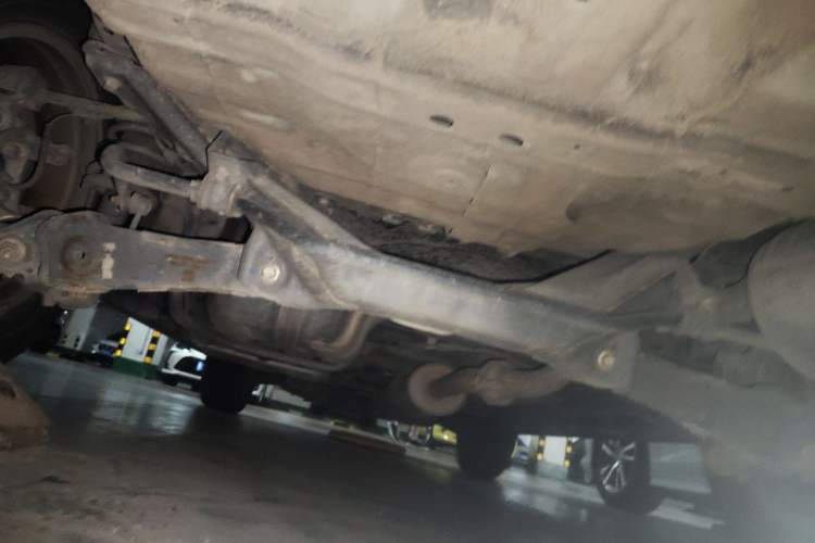 Used Haval M6 2019 1.5T DCT Two-Wheel Drive Value Edition China VI Standard Chassis Rear