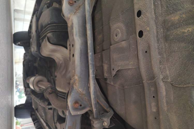 Used Haval M6 2019 1.5T DCT Two-Wheel Drive Elite Version China VI Standard Chassis Rear