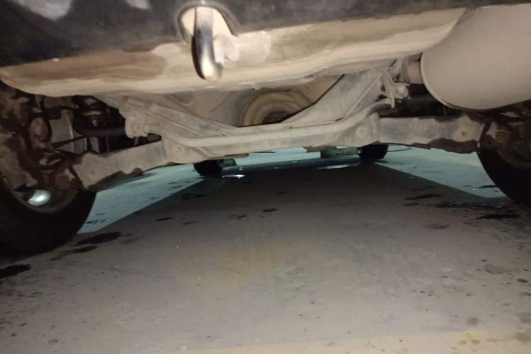 Used Haval M6 2019 1.5T DCT Two-Wheel Drive Elite Version China VI Standard Chassis Rear