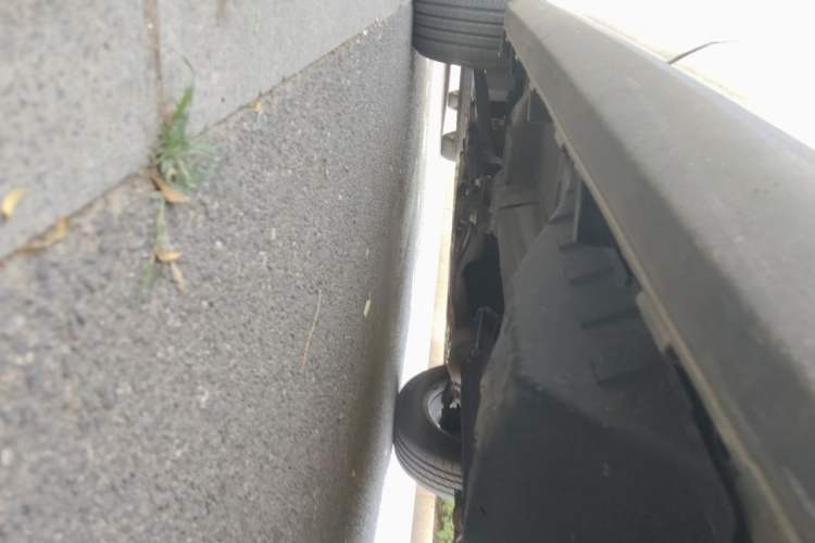 Used Haval M6 2019 1.5T DCT Two-Wheel Drive Value Edition China VI Standard Chassis Rear Left