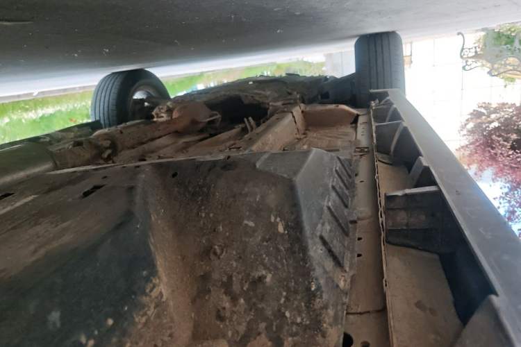 Used Haval M6 2019 1.5T DCT Two-Wheel Drive Value Edition China VI Standard Chassis Rear Left