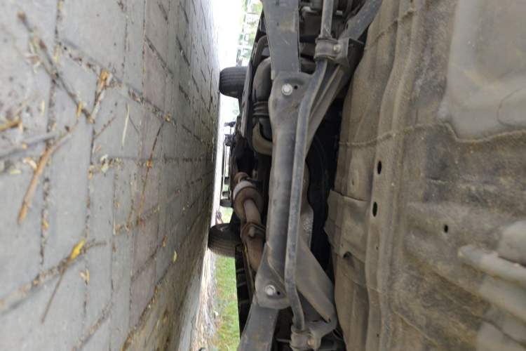 Used Haval M6 2019 1.5T DCT Two-Wheel Drive Elite Version China VI Standard Chassis Rear