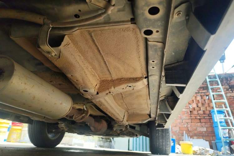Used Haval M6 2019 1.5T DCT Two-Wheel Drive Elite Version China VI Standard Chassis Rear Right