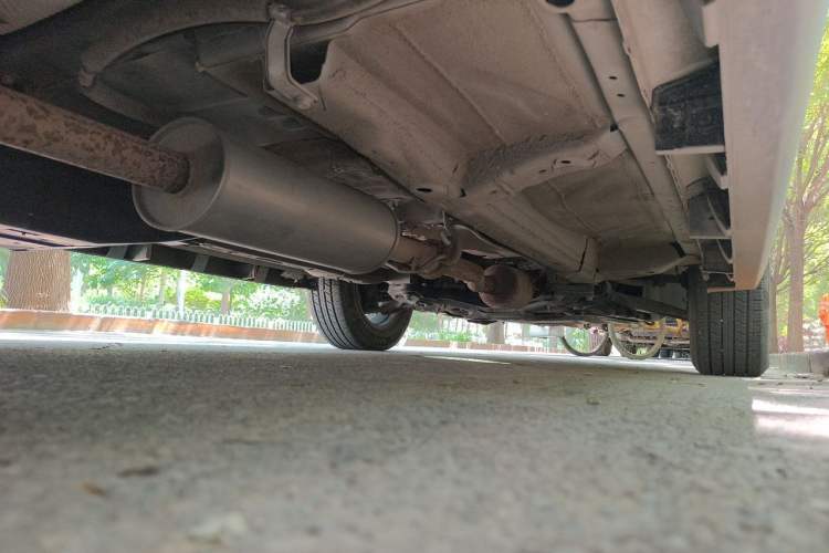 Used Haval M6 2019 1.5T DCT Two-Wheel Drive Elite Version China VI Standard Chassis Rear Right