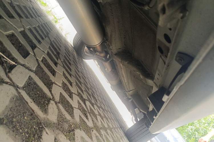 Used Haval M6 2019 1.5T DCT Two-Wheel Drive Value Edition China VI Standard Chassis Rear Right