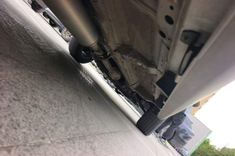 Used Haval M6 2019 1.5T DCT Two-Wheel Drive Elite Version China VI Standard Chassis Rear Right