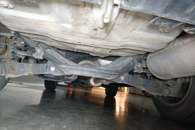 Used Haval M6 2019 1.5T DCT Two-Wheel Drive Value Edition China VI Standard Chassis Rear