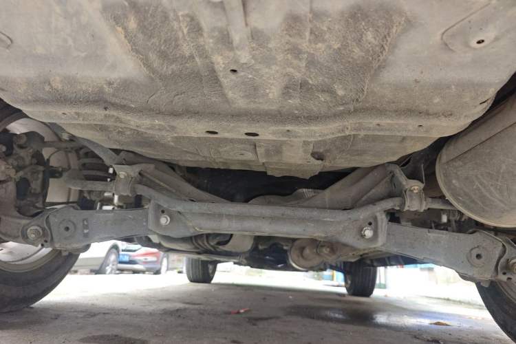 Used Haval M6 2019 1.5T DCT Two-Wheel Drive Elite Version China VI Standard Chassis Rear