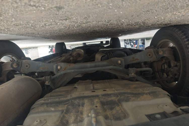 Used Haval M6 2019 1.5T DCT Two-Wheel Drive Elite Version China VI Standard Chassis Rear
