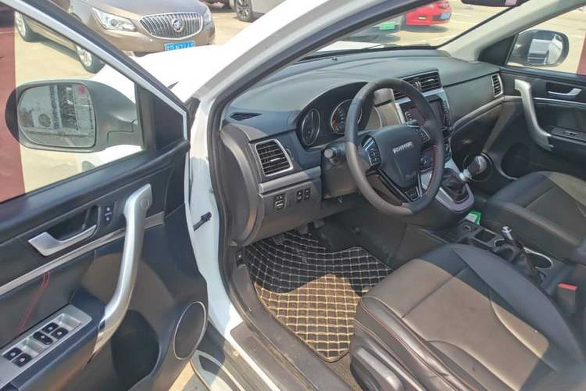 Used Haval M6 2019 1.5T Manual Two-Wheel Drive Elite Version China VI Standard Driver Seat