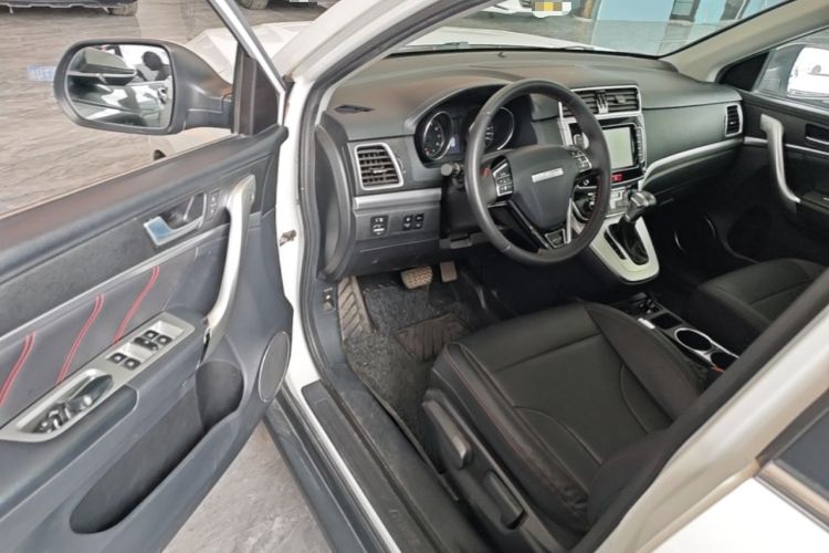 Used Haval M6 2019 1.5T DCT Two-Wheel Drive Elite Version China VI Standard Driver Seat