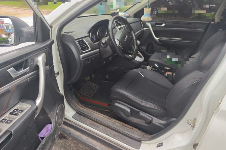 Used Haval M6 2019 1.5T DCT Two-Wheel Drive Elite Version China V Standard Driver Seat